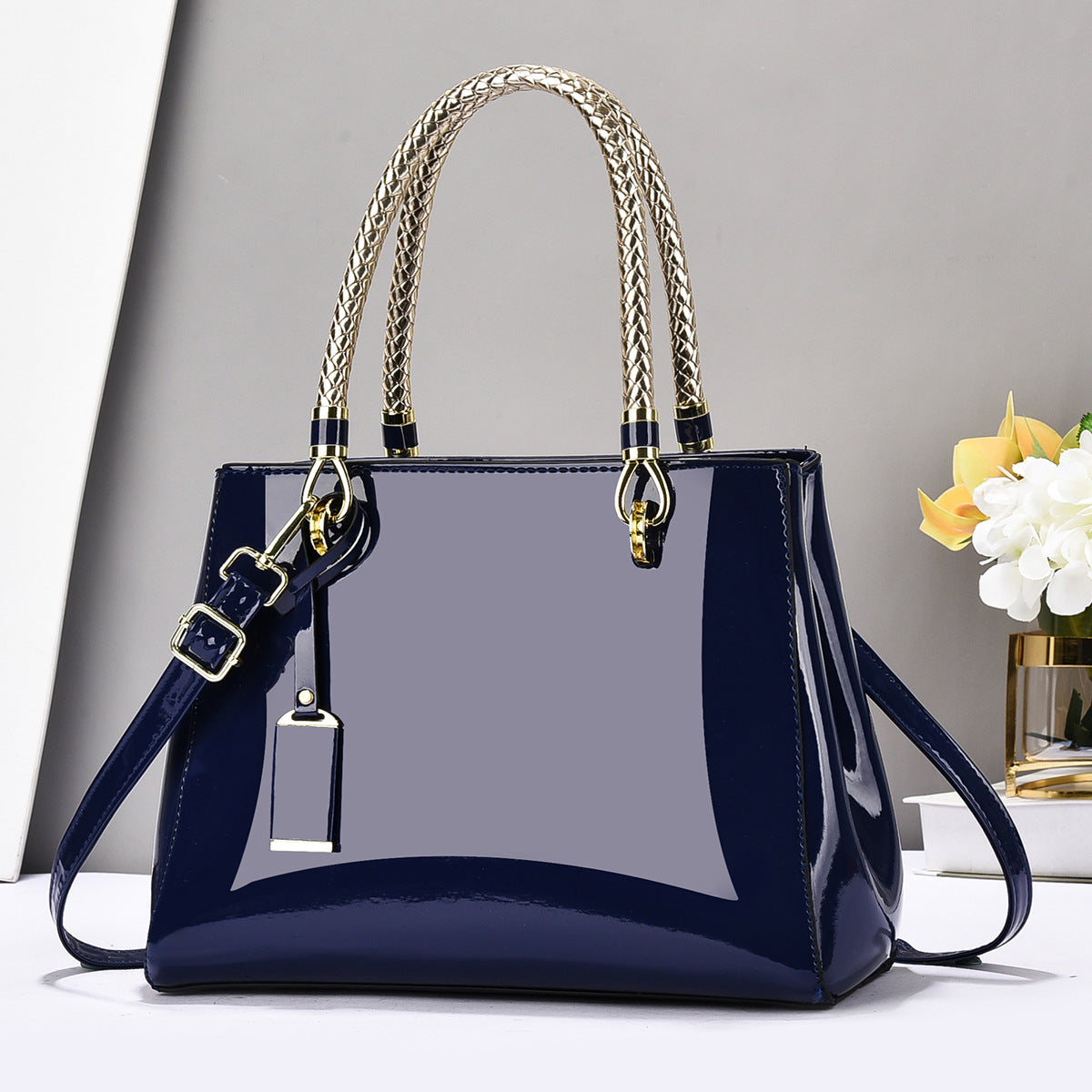 Sac à main brillant en cuir verni tendance, grande capacité, décontracté, à bandoulière