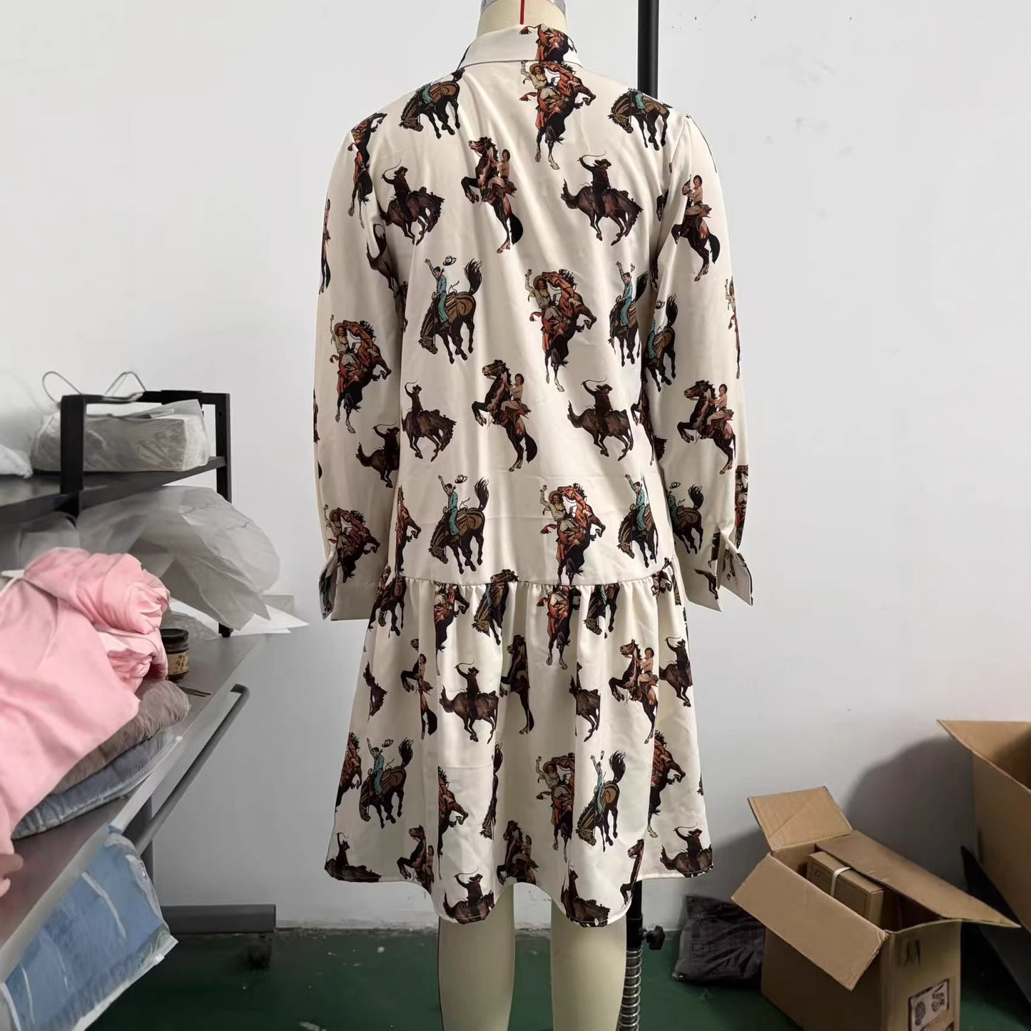 Westernkleid mit Langarm und Cowboy-Print