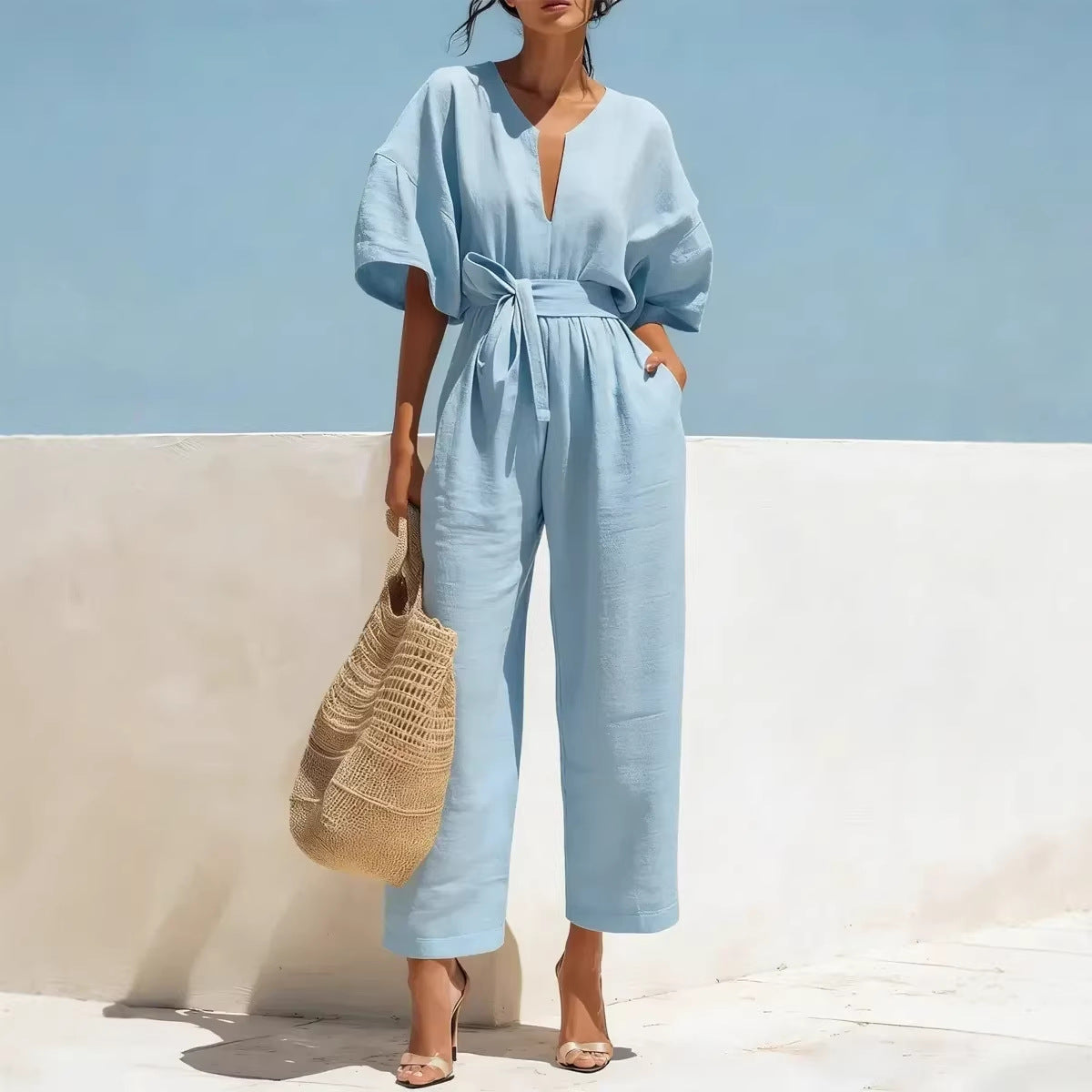 Combinaison femme col V en coton et lin de couleur unie et à la mode