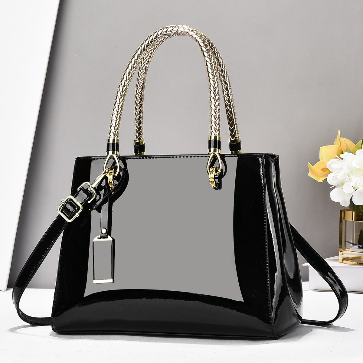 Sac à main brillant en cuir verni tendance, grande capacité, décontracté, à bandoulière