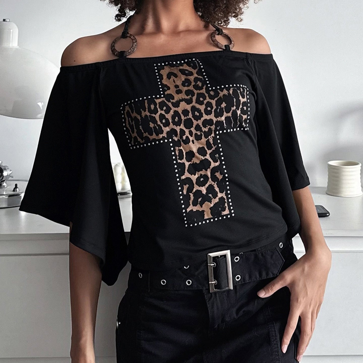Haut Rétro Léopard Imprimé Sassy À Col Halter Et Décolleté Plongeant