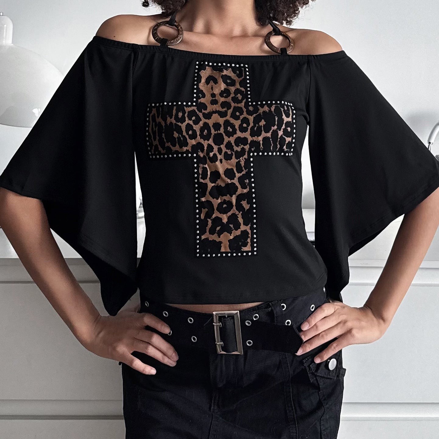 Haut Rétro Léopard Imprimé Sassy À Col Halter Et Décolleté Plongeant