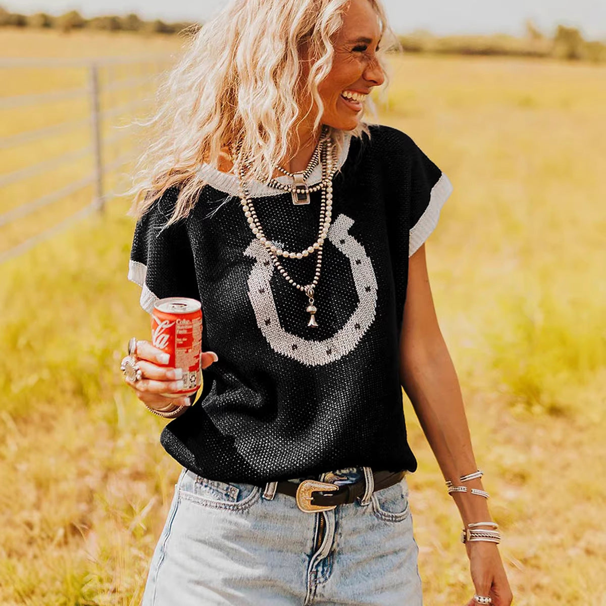 Pull-over tricoté ras-du-cou à manches courtes pour femme