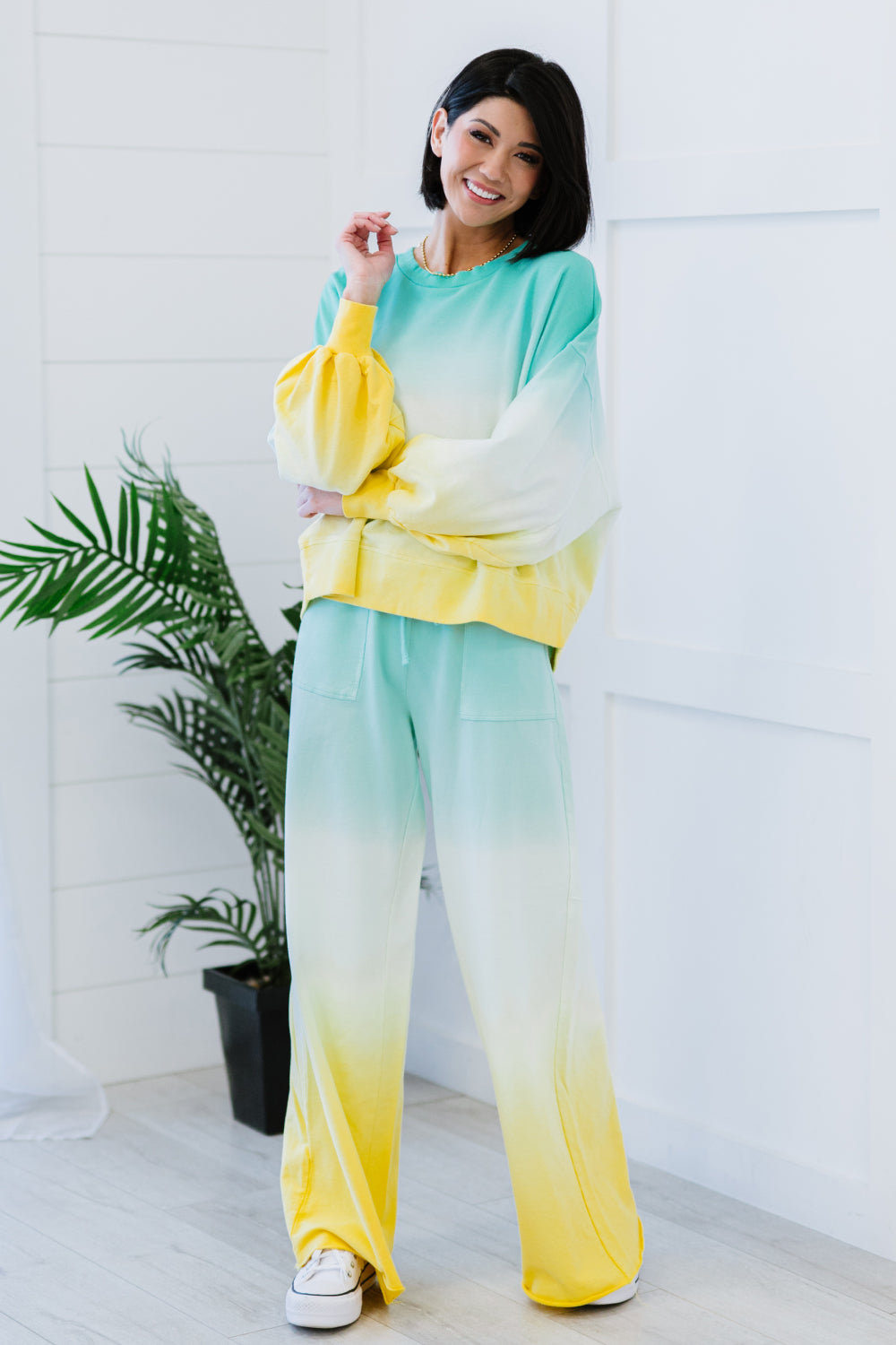 Hallo Sommer Full Size Run Ombre Cropped Sweatshirt